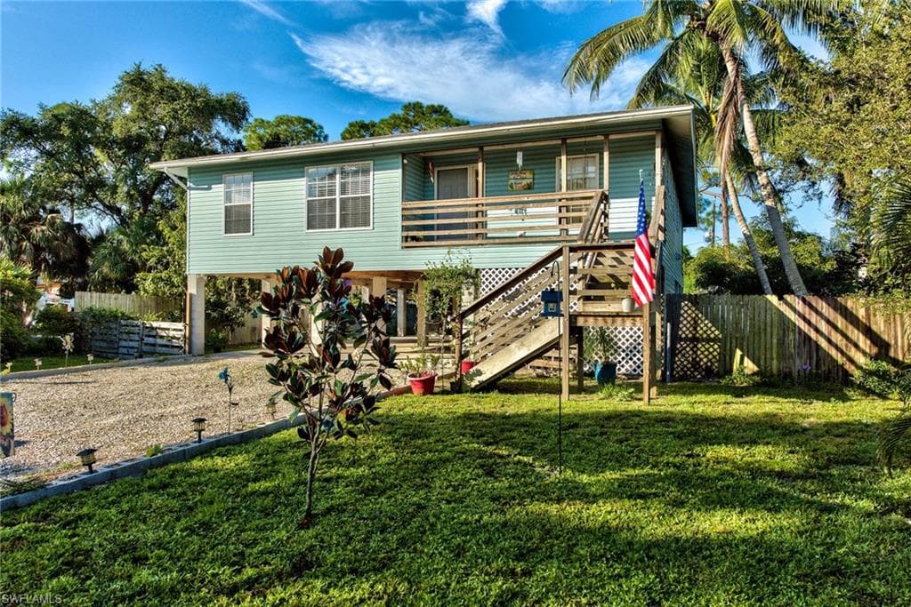 12030 Circle DR BONITA SPRINGS, FL 34135