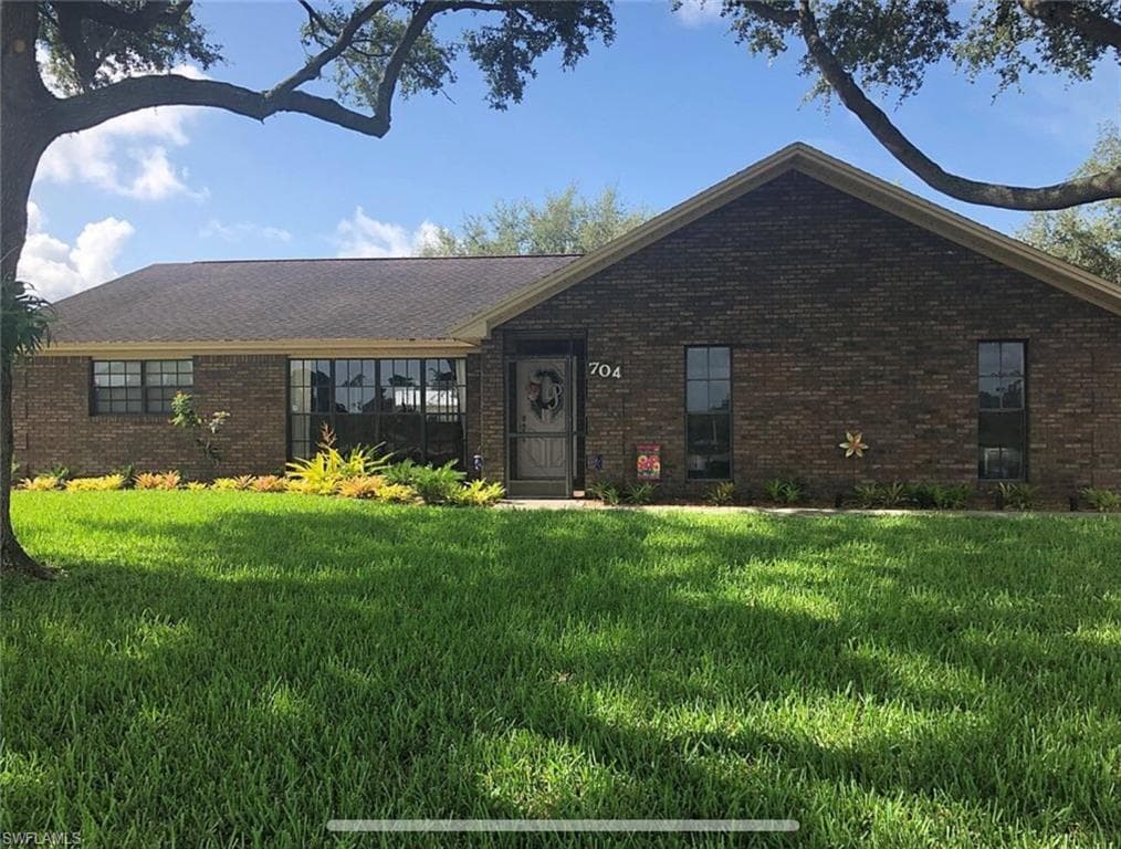 704 Avenida Del Rio AVE W CLEWISTON, FL 33440