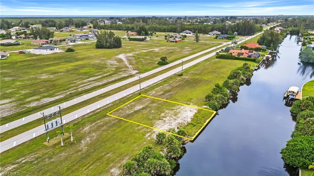 2021 Old Burnt Store RD N CAPE CORAL, FL 33993