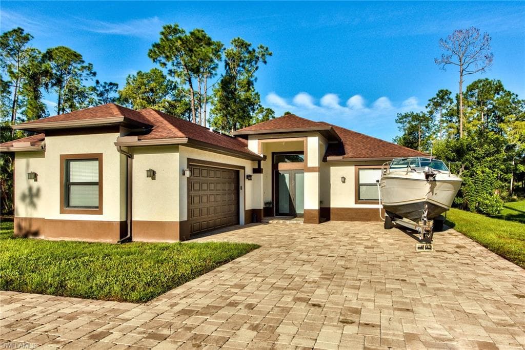 635 18th ST SE NAPLES, FL 34117
