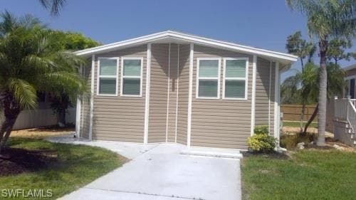 20440 Carriage CT ESTERO, FL 33928