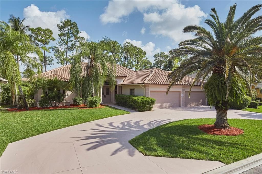 9929 Clear Lake CIR NAPLES, FL 34109