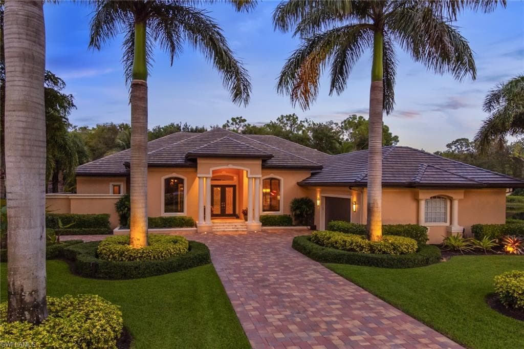 7330 Stonegate DR NAPLES, FL 34109