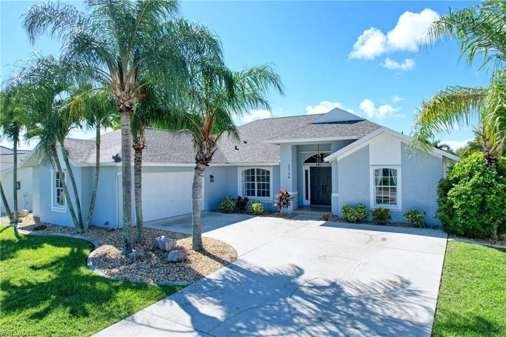 2724 Cape Coral PKY W CAPE CORAL, FL 33914