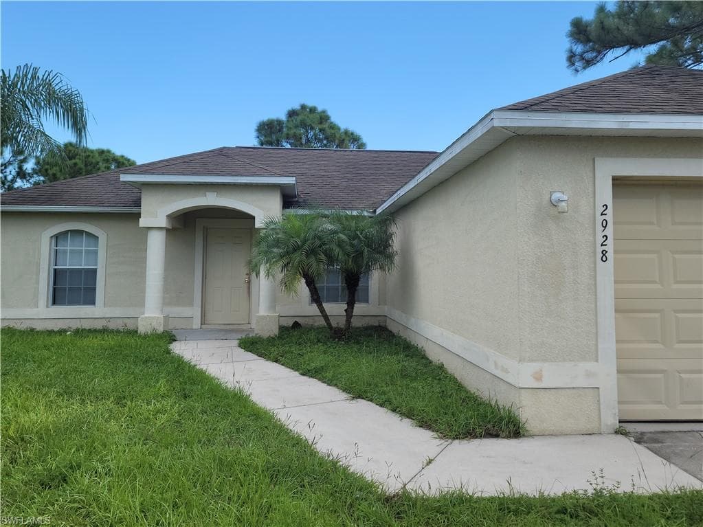 2928 18th ST SW LEHIGH ACRES, FL 33976