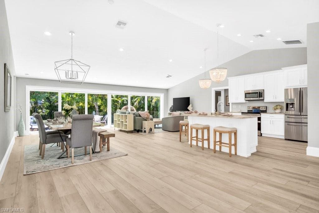 1116 Cypress Woods DR NAPLES, FL 34103