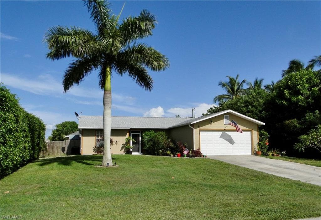 2533 SW 11th CT CAPE CORAL, FL 33914