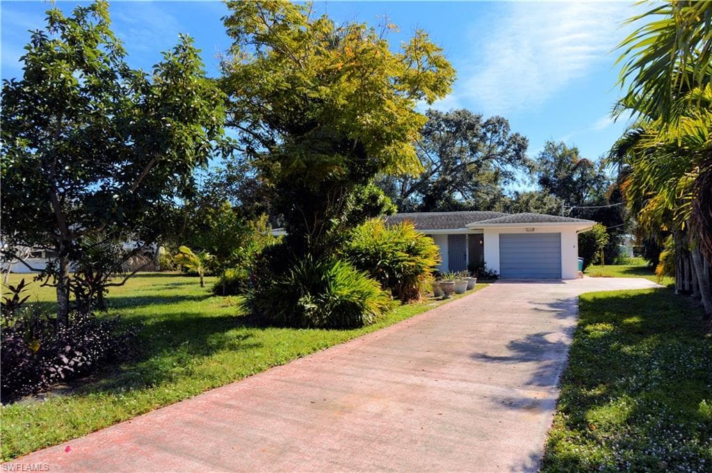 6335 Saint Andrews CIR S FORT MYERS, FL 33919