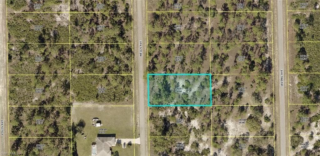 512 Wells AVE LEHIGH ACRES, FL 33972