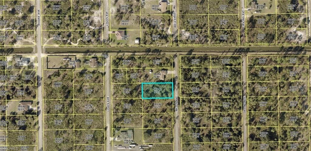321 Wells AVE LEHIGH ACRES, FL 33936
