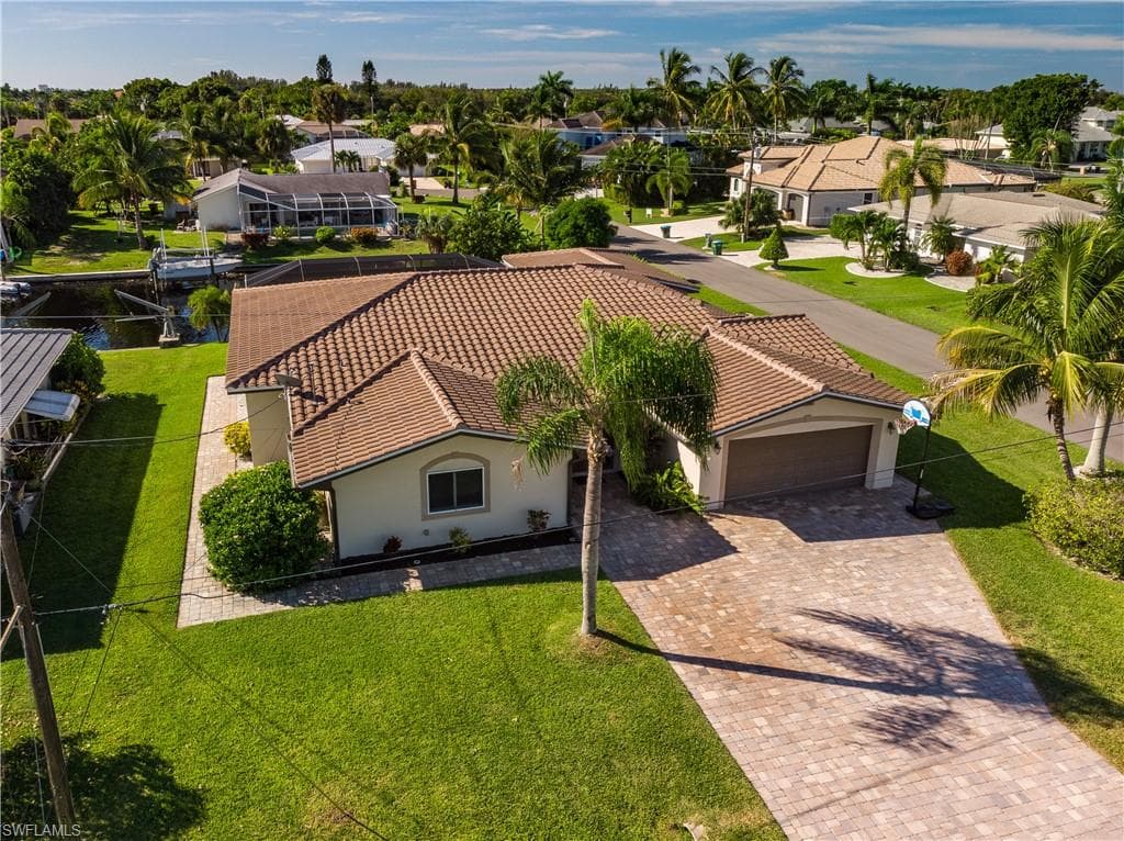 160 SW 54th ST CAPE CORAL, FL 33914