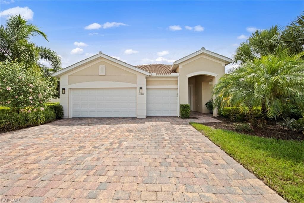 28263 Kipper LN BONITA SPRINGS, FL 34135