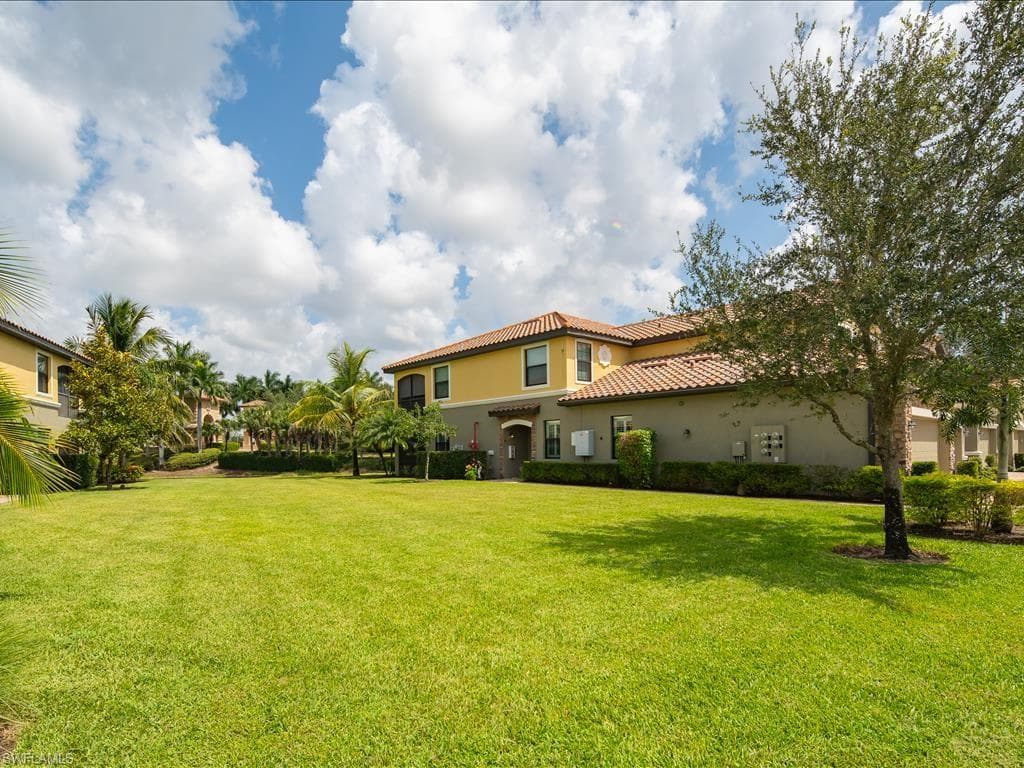 9127 Napoli CT 101 NAPLES, FL 34113