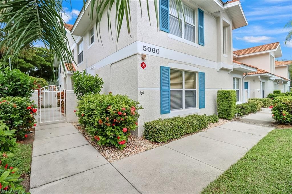 5060 Cedar Springs DR 101 NAPLES, FL 34110