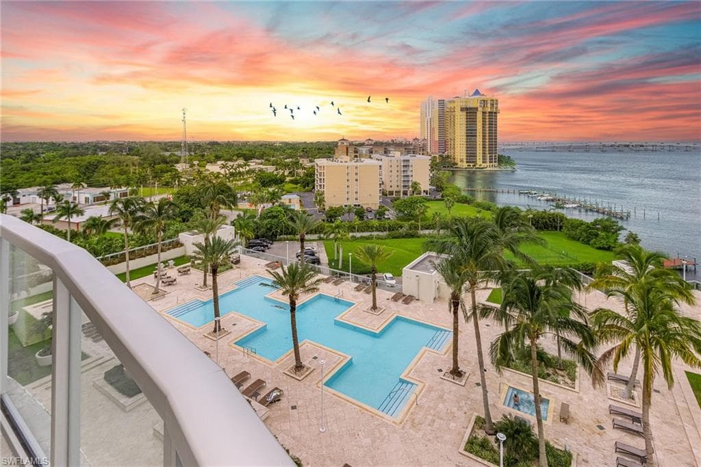 3000 Oasis Grand BLVD 1007 FORT MYERS, FL 33916