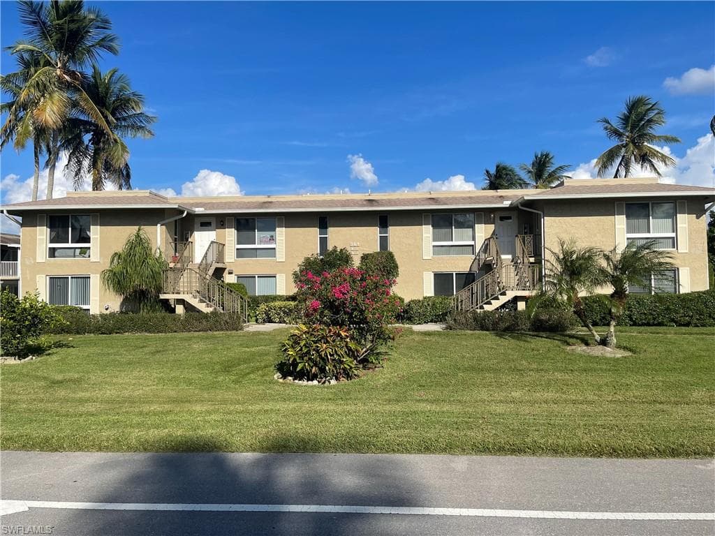 361 Palm DR 721 NAPLES, FL 34112