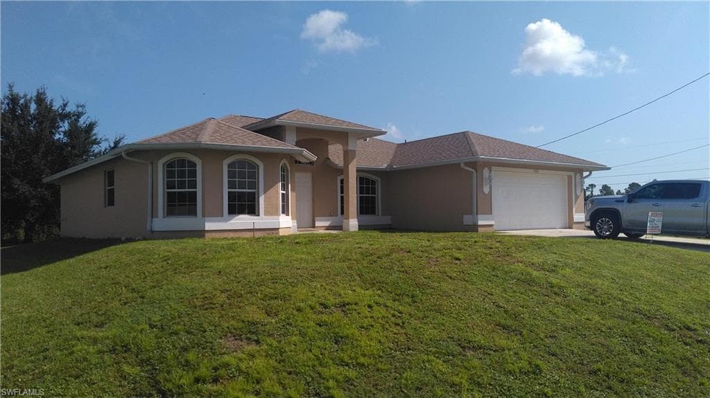 4202 4th ST SW LEHIGH ACRES, FL 33976
