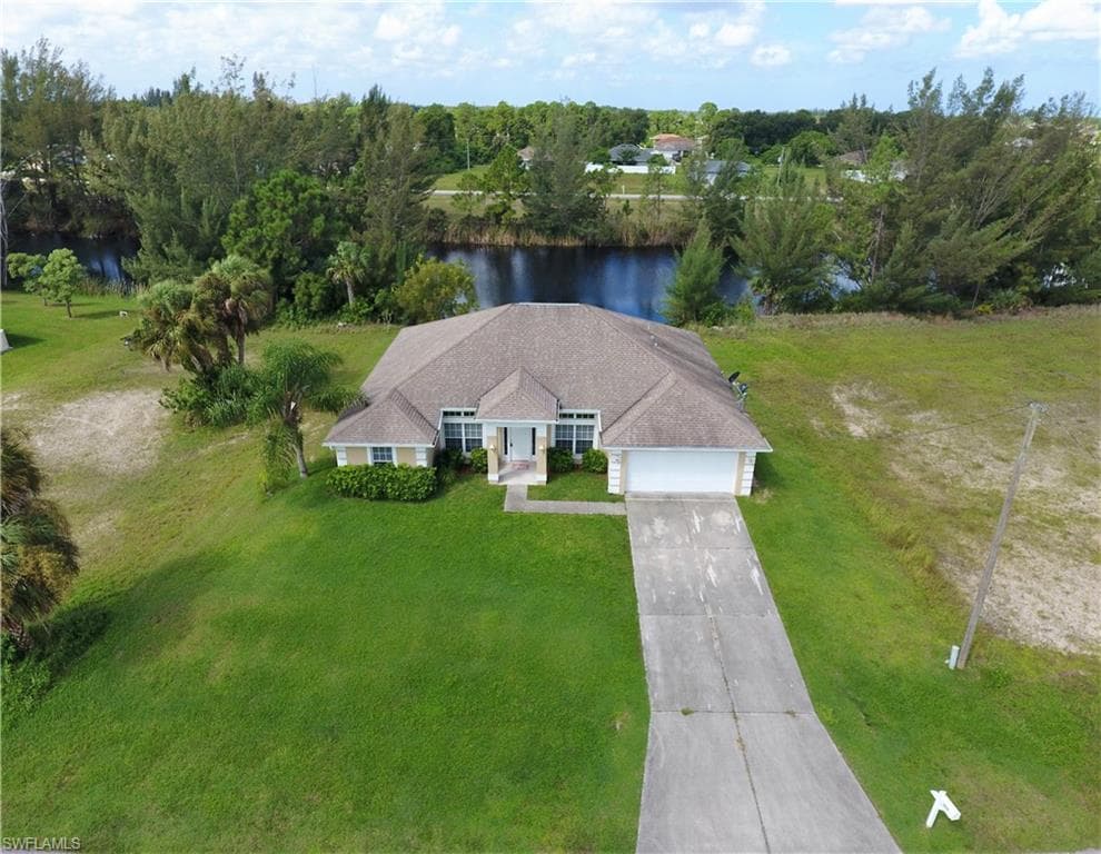 3824 NE 17th AVE CAPE CORAL, FL 33909
