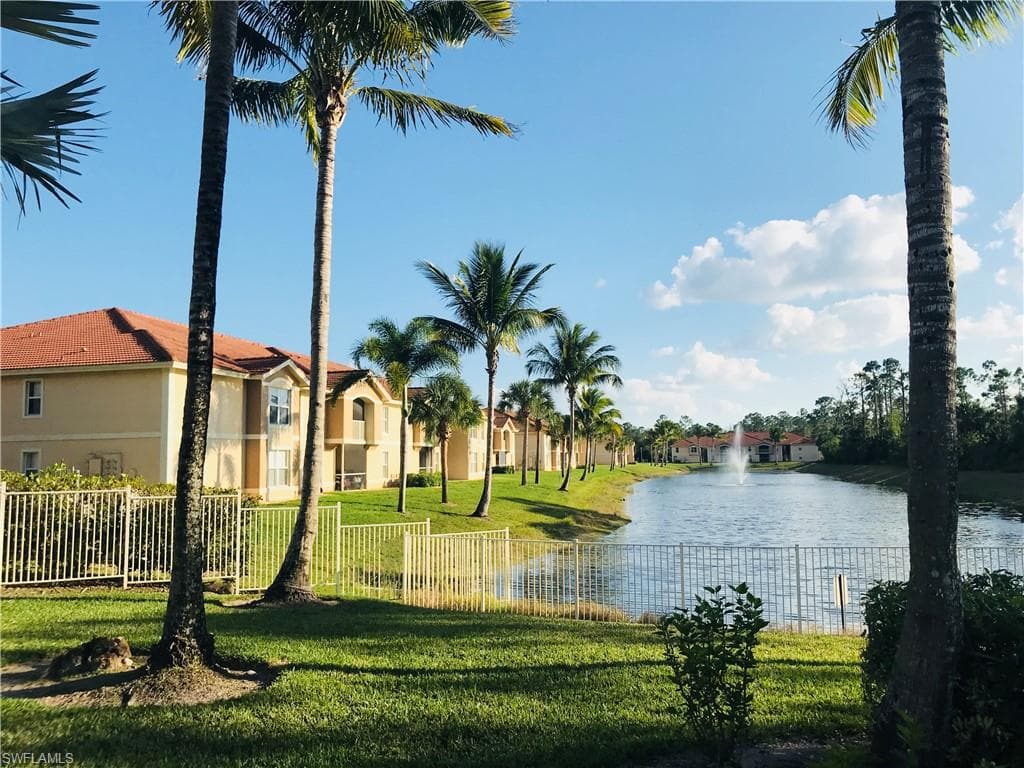 8225 IBIS CLUB DR 216 NAPLES, FL 34104