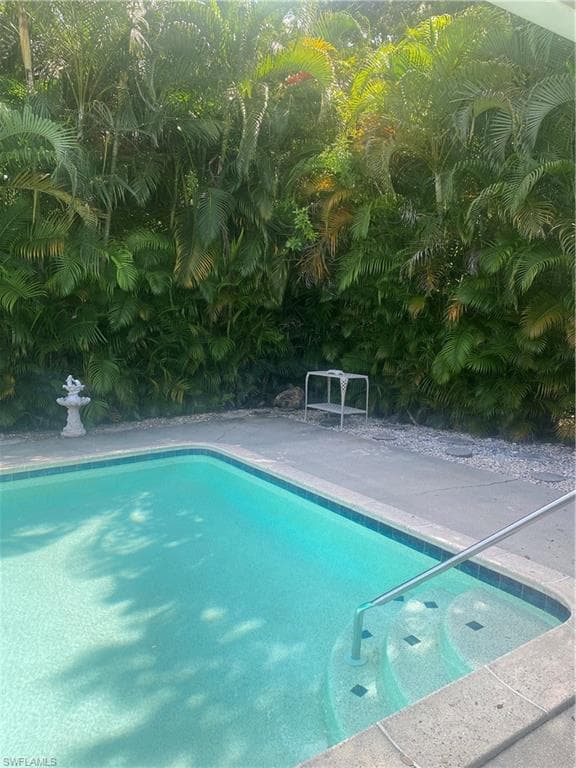 2250 Poinciana ST NAPLES, FL 34105