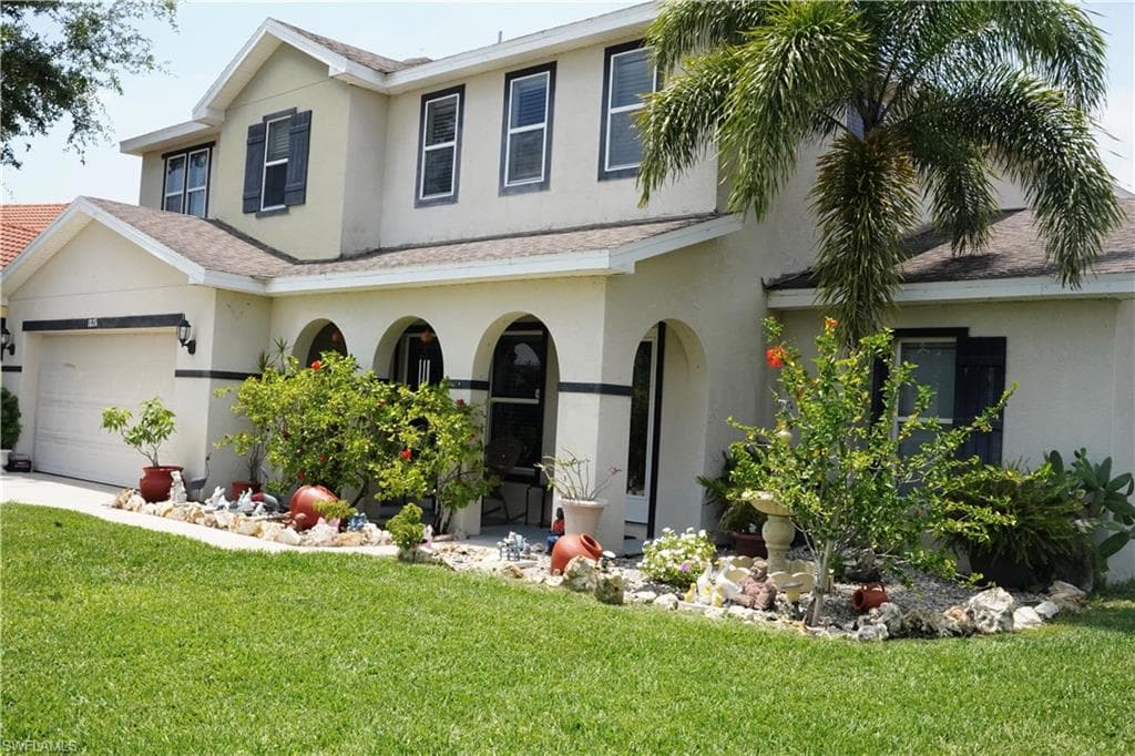 18211 Pine Nut CT LEHIGH ACRES, FL 33972
