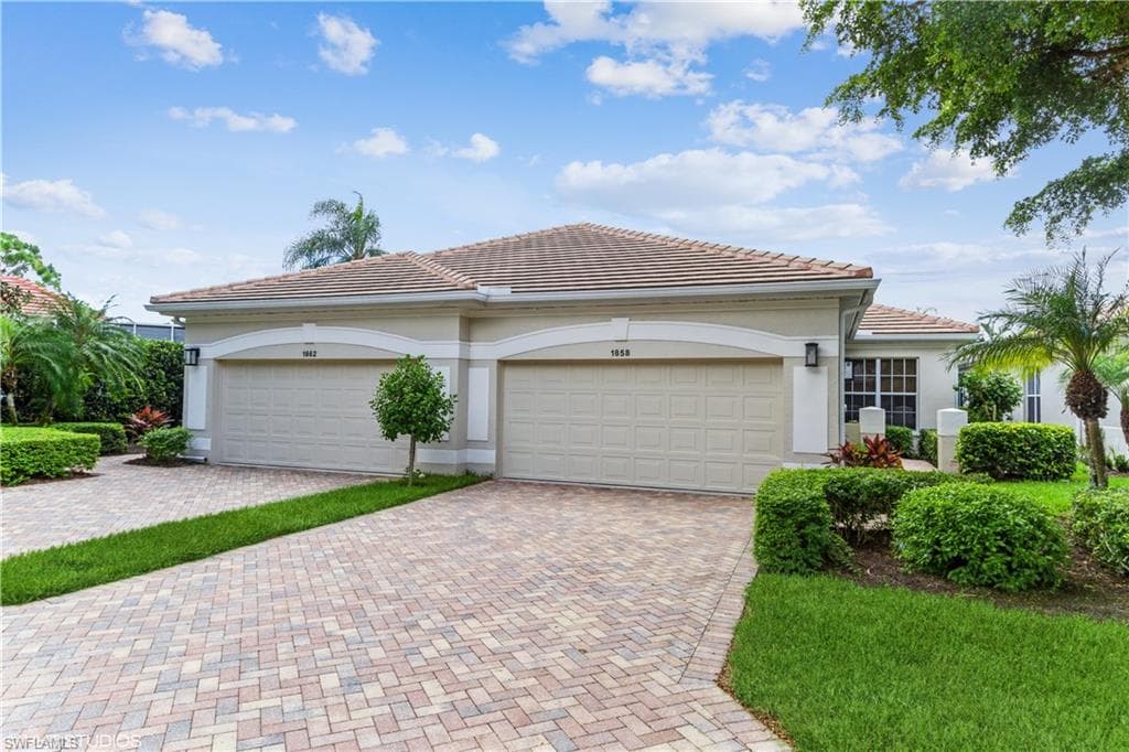1858 Leamington LN NAPLES, FL 34109