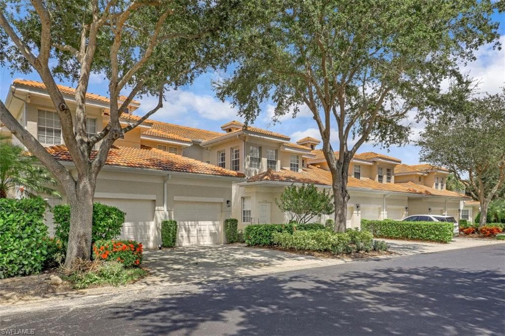 3056 Horizon LN 1303 NAPLES, FL 34109