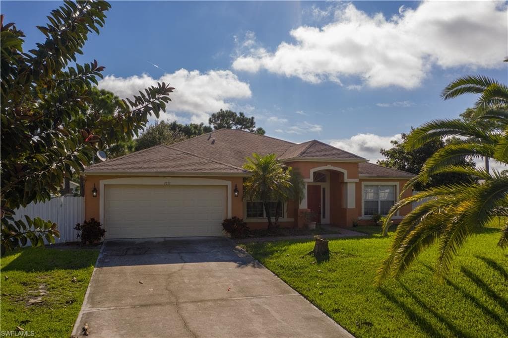 2833 NW 27th PL CAPE CORAL, FL 33993