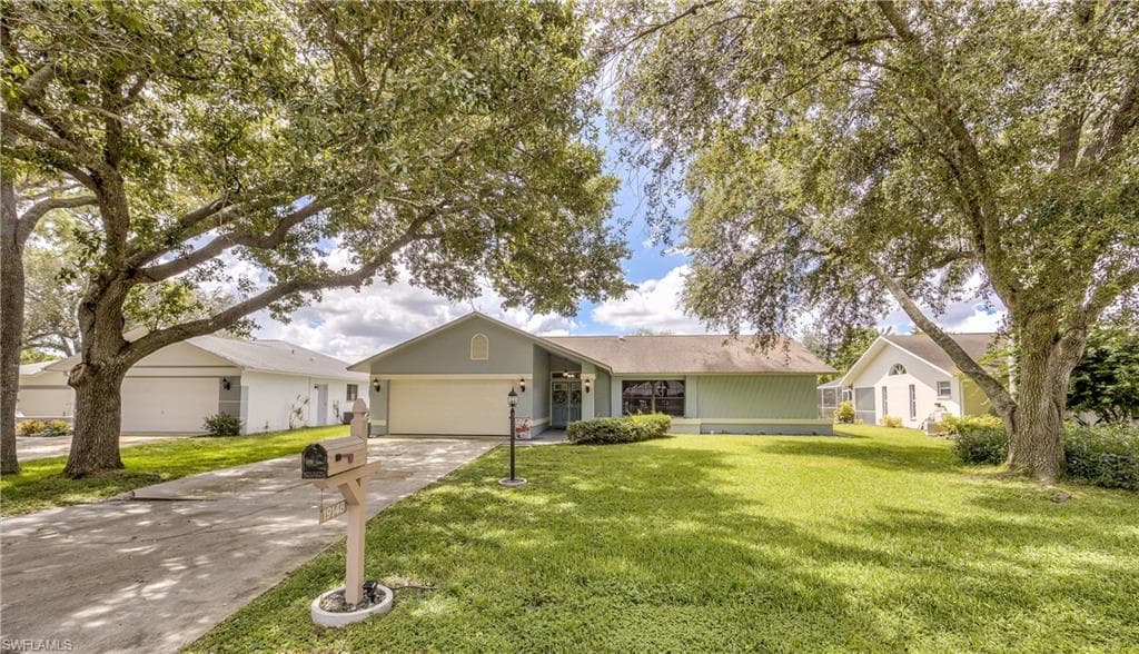 19148 Cypress View DR FORT MYERS, FL 33967