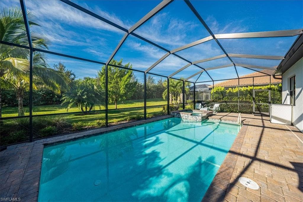 2146 Antigua LN SW NAPLES, FL 34120