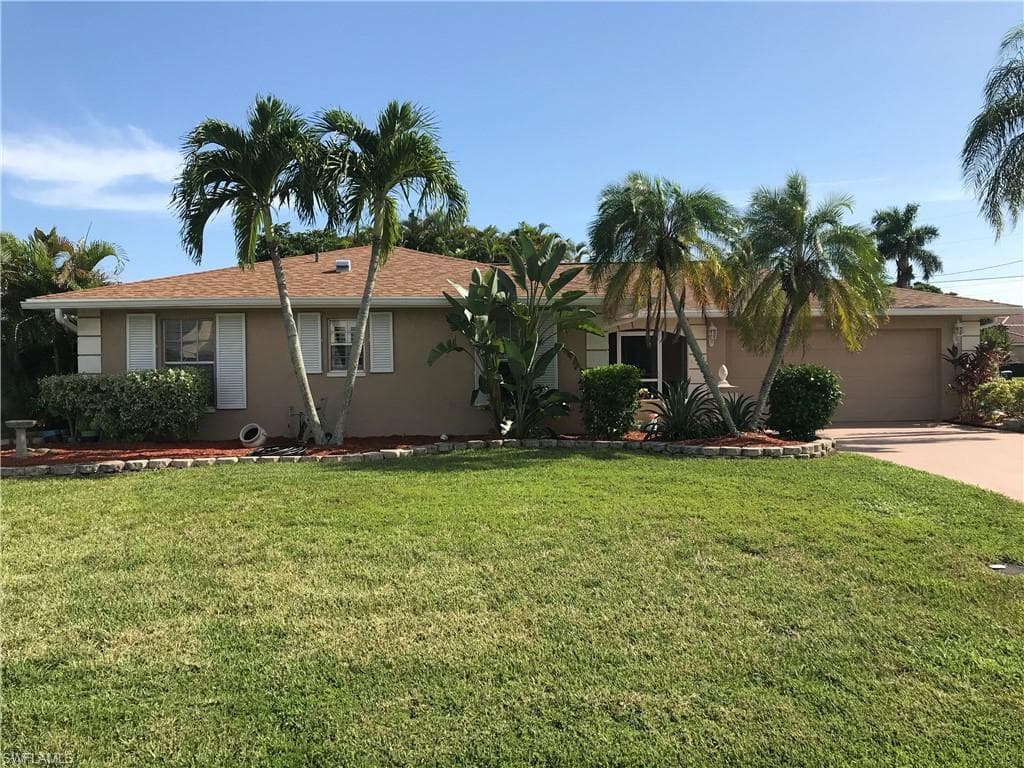 932 SW 52nd ST CAPE CORAL, FL 33914