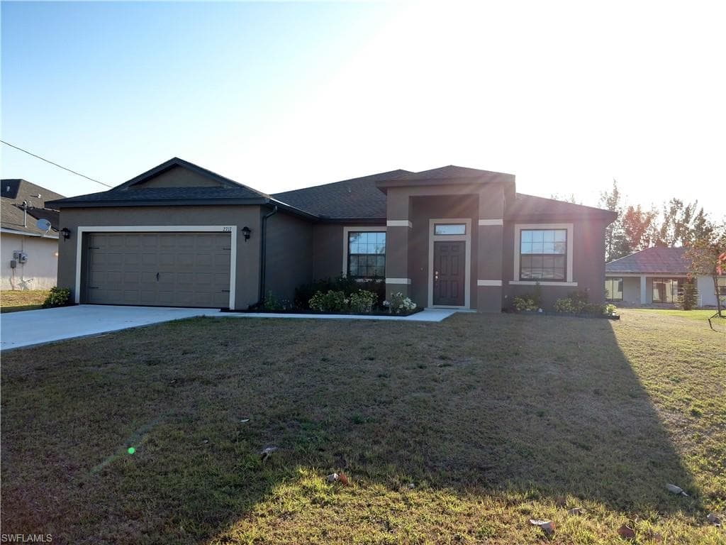 2717 SW 18th AVE CAPE CORAL, FL 33914