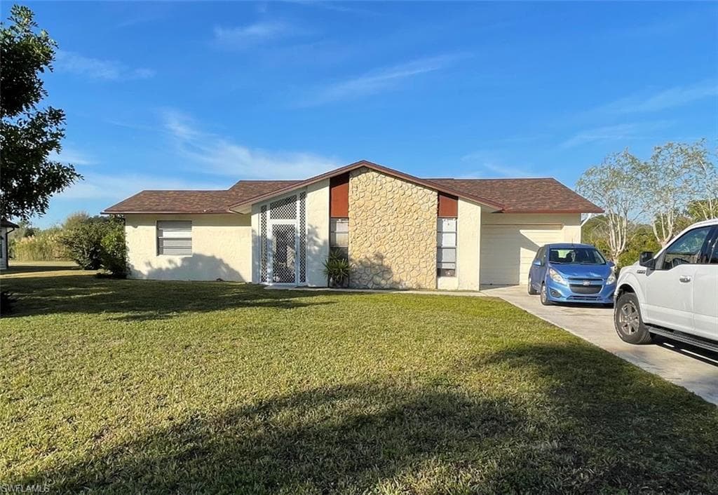 1525 Medford PL LEHIGH ACRES, FL 33936