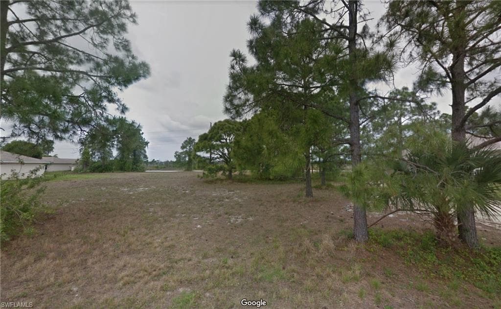 3920 NE 8th PL CAPE CORAL, FL 33909