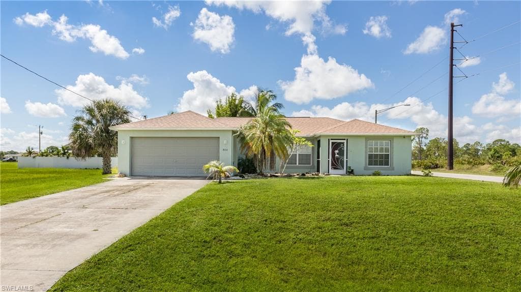 800 NE 44th LN CAPE CORAL, FL 33909