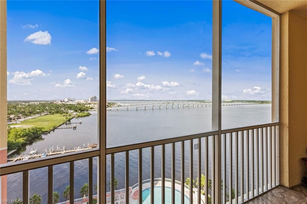 2745 1st ST 1303 FORT MYERS, FL 33916