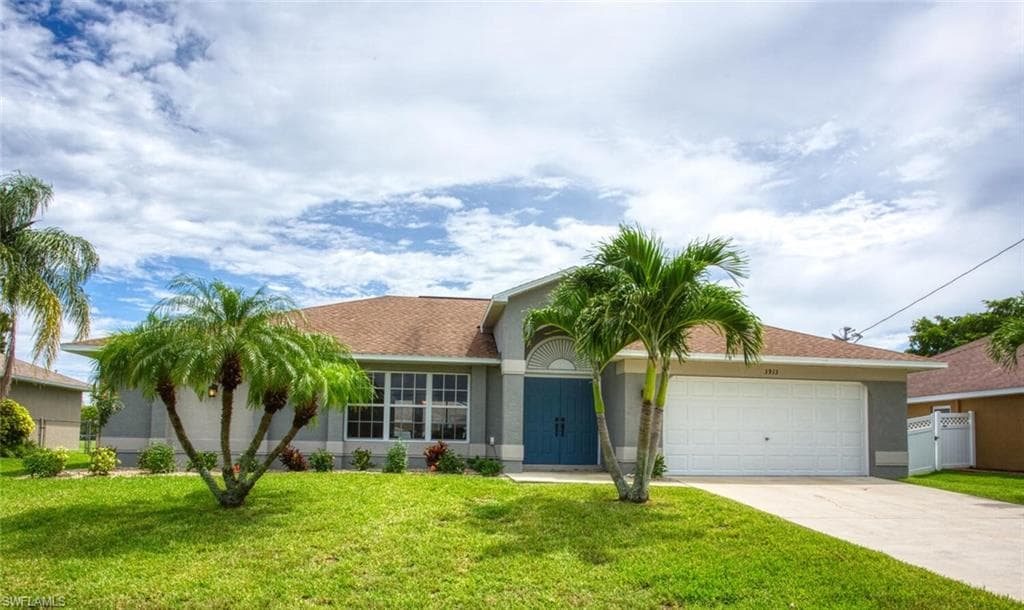 3913 SW 26th AVE CAPE CORAL, FL 33914