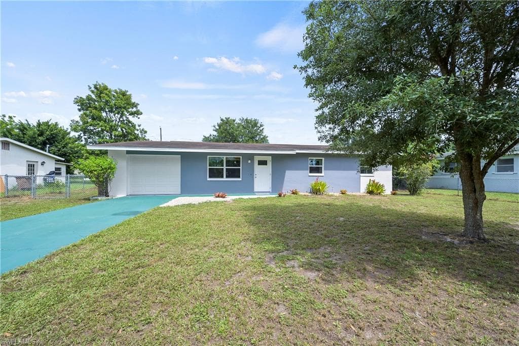 13038 2nd ST FORT MYERS, FL 33905