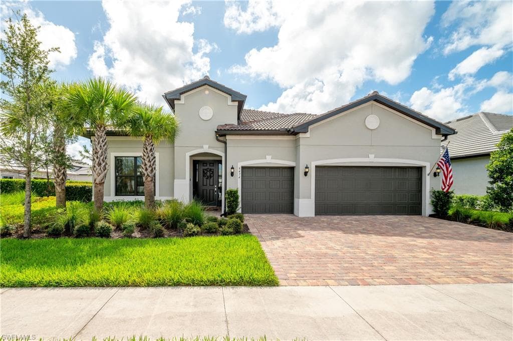 9474 Night Heron LN
