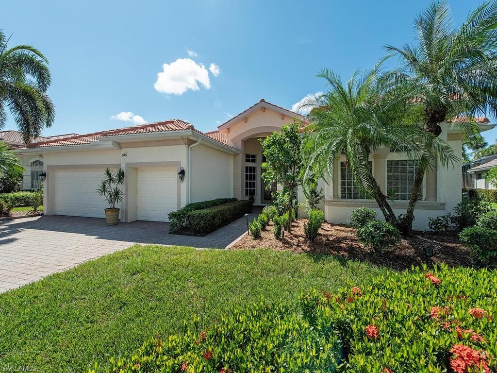 5100 Cerromar DR NAPLES, FL 34112