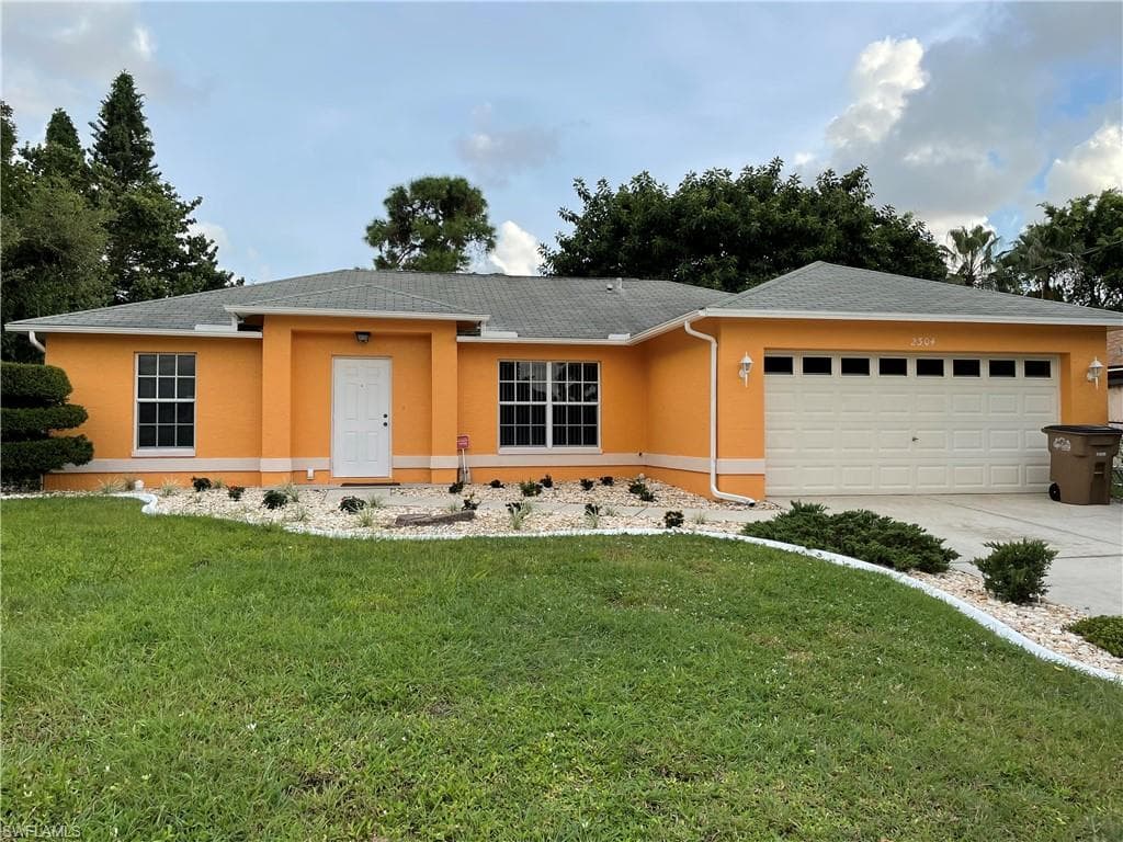 2304 SW 18th TER CAPE CORAL, FL 33991
