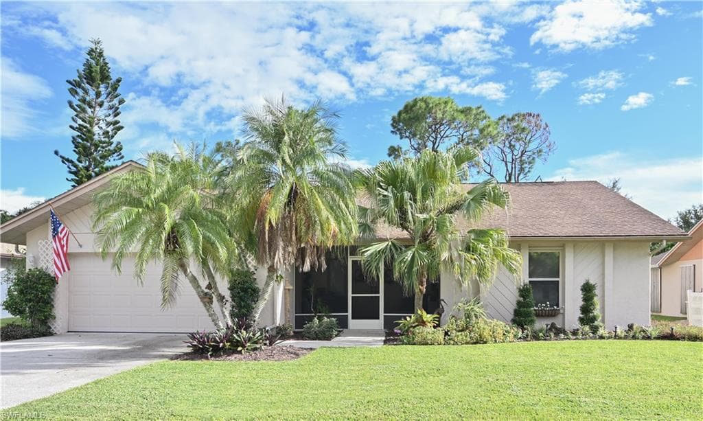 164 Versailles CIR NAPLES, FL 34112