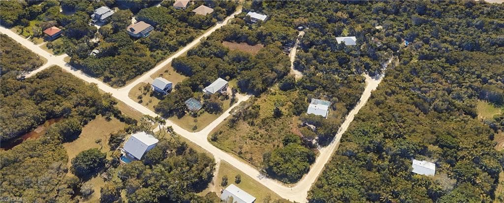 317 Columbus BLVD S LEHIGH ACRES, FL 33974