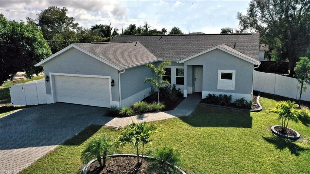 732 El Dorado PKY E CAPE CORAL, FL 33904