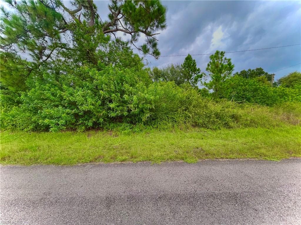 3701 E 19th ST LEHIGH ACRES, FL 33972