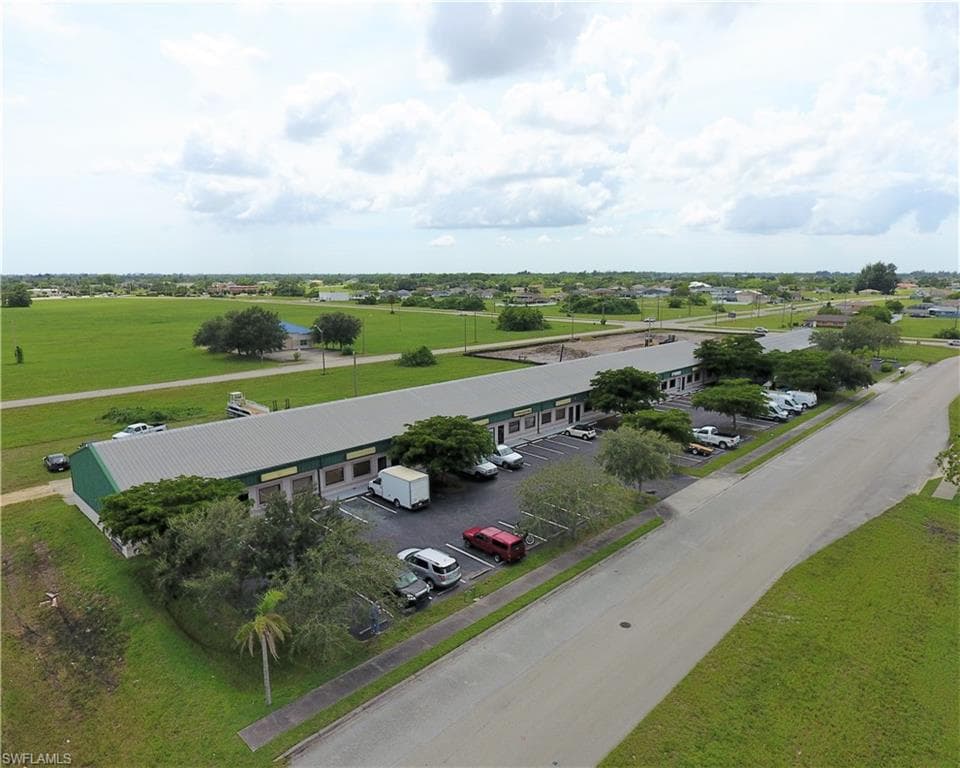 836 NE 7th TER 8 CAPE CORAL, FL 33909