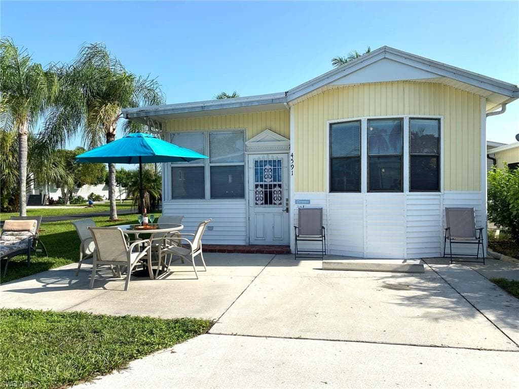 4591 Washington WAY E ESTERO, FL 33928