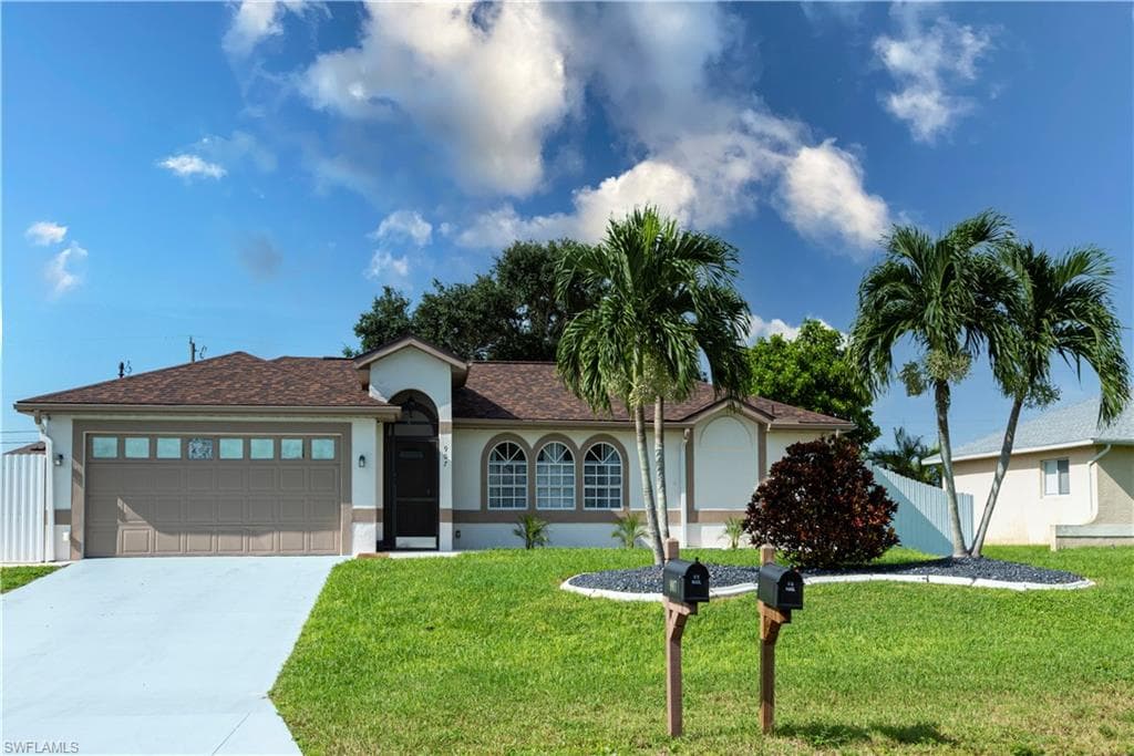 907 NE 10th LN CAPE CORAL, FL 33909
