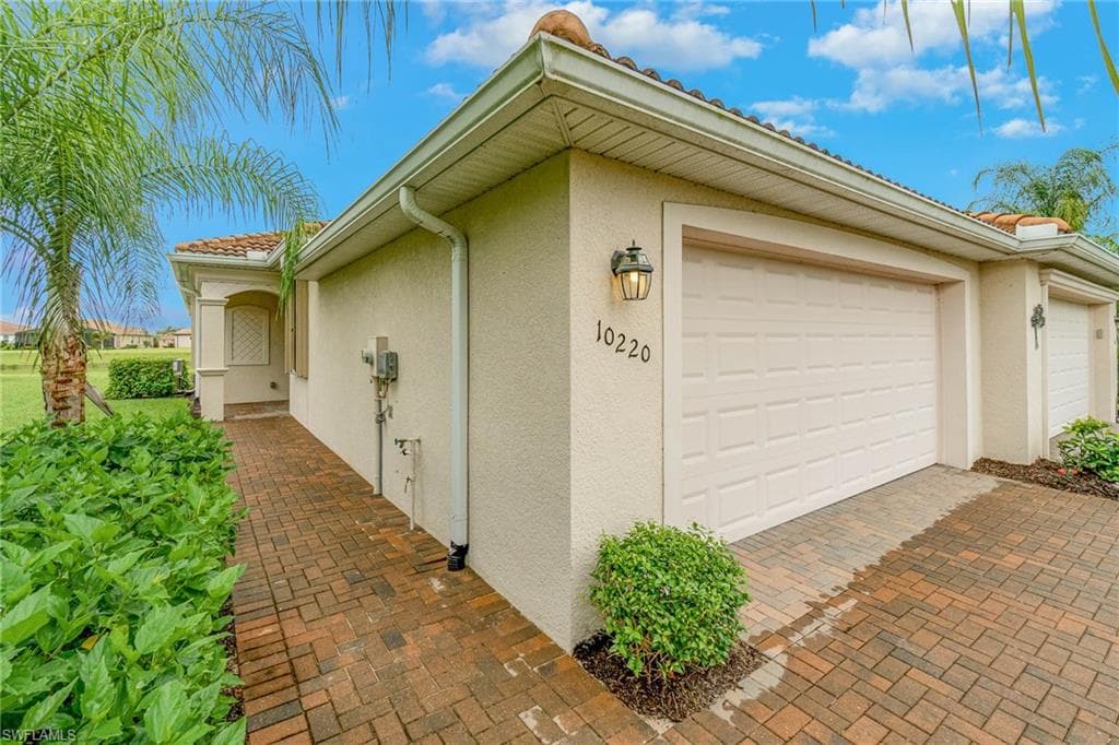 10220 Prato DR FORT MYERS, FL 33913