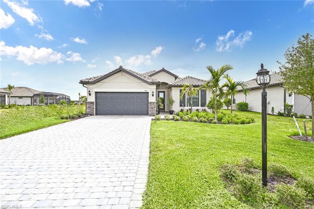 19605 Utopia LN ESTERO, FL 33928